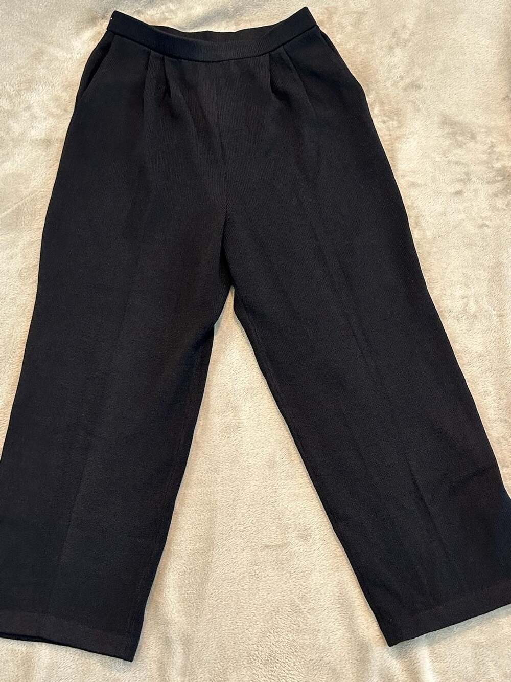 St John Basics Pants Women 8 Black Santana Knit Pull On Pleated Pockets Relaxed